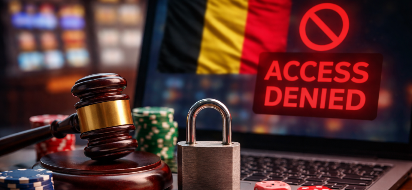 Laptop showing the Belgian flag and an access denied warning, with a judge’s gavel, padlock, poker chips and dice symbolising blocked illegal gambling sites in Belgium.